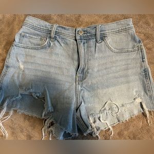 Hollister distressed shorts